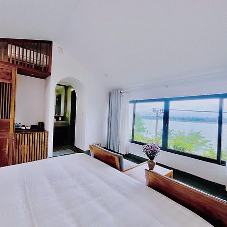Serene Riverside Hotel Hội An Extérieur photo