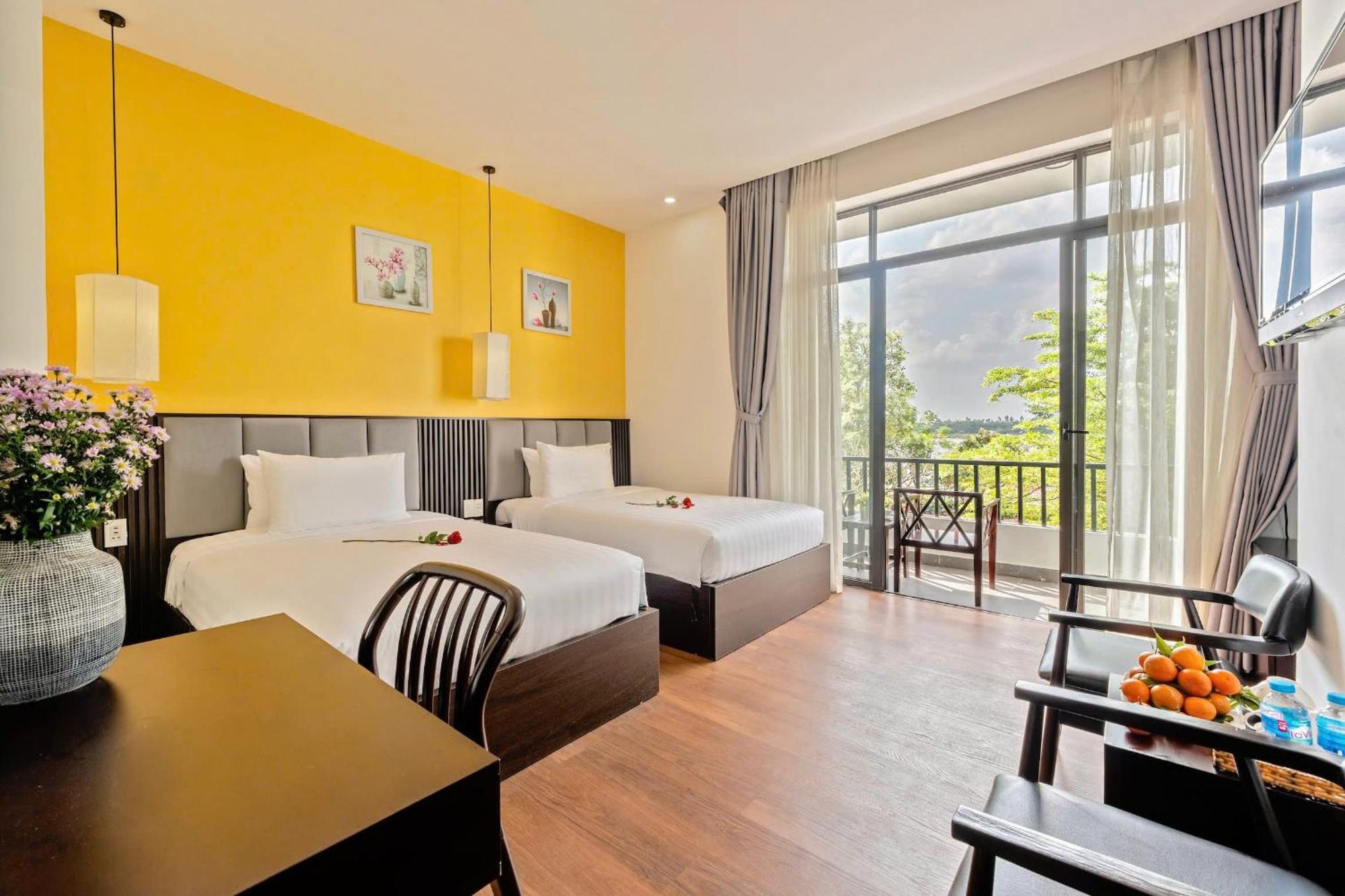 Serene Riverside Hotel Hội An Extérieur photo